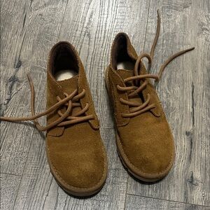 UGGS Brown Suede Lace-Up Shoes for little boys